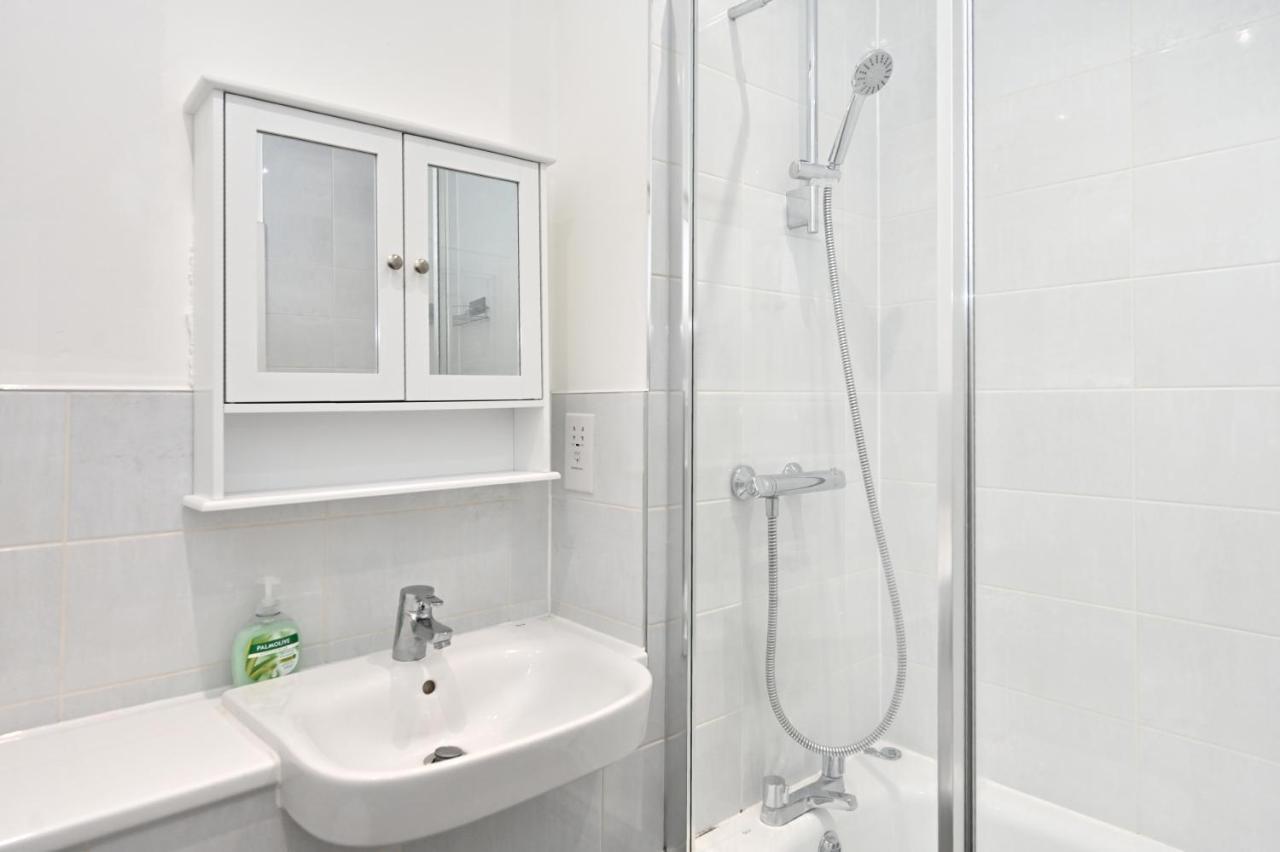 Luxury 2Bedroom - 2Bath - Prime Location - Patio Harrow on the Hill Esterno foto