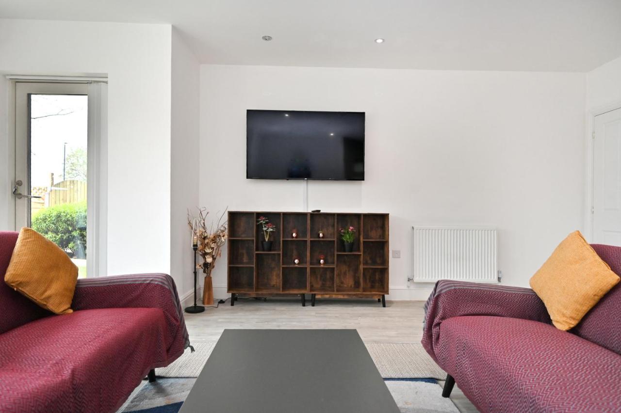 Luxury 2Bedroom - 2Bath - Prime Location - Patio Harrow on the Hill Esterno foto