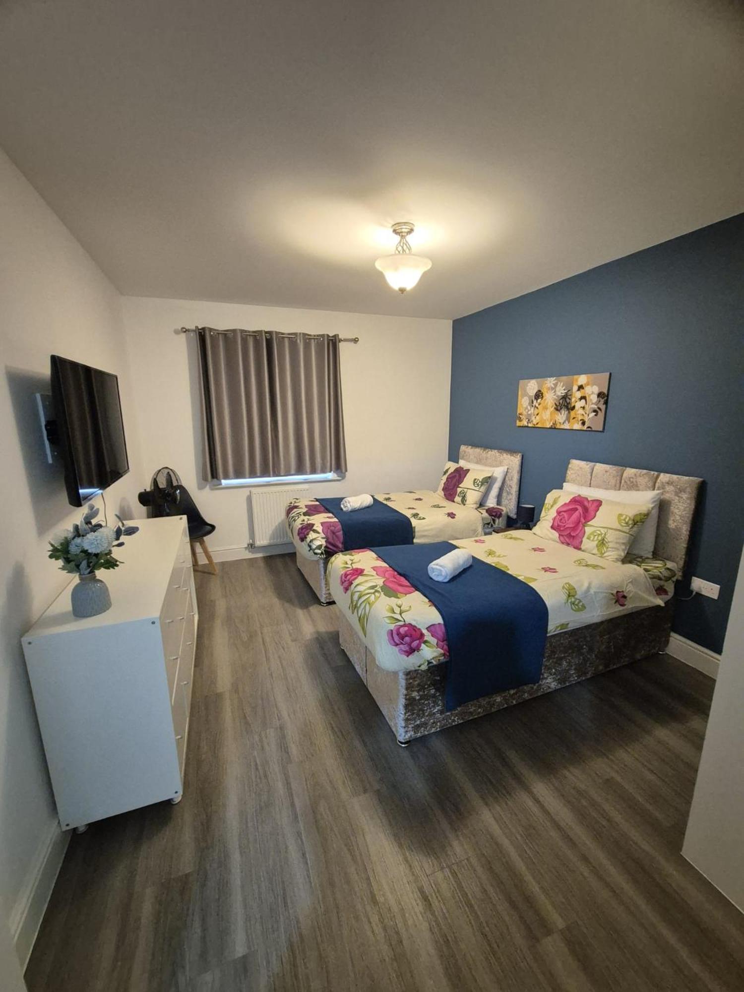 Luxury 2Bedroom - 2Bath - Prime Location - Patio Harrow on the Hill Esterno foto